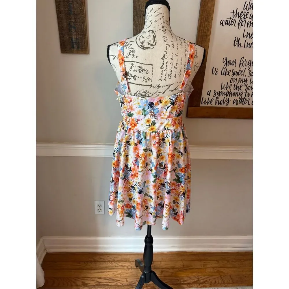 BloomChic womens floral